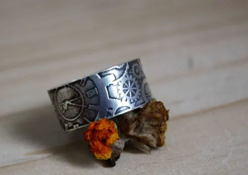 Docteur Jekyll, bague engrenage d’horlogerie steampunk en argent