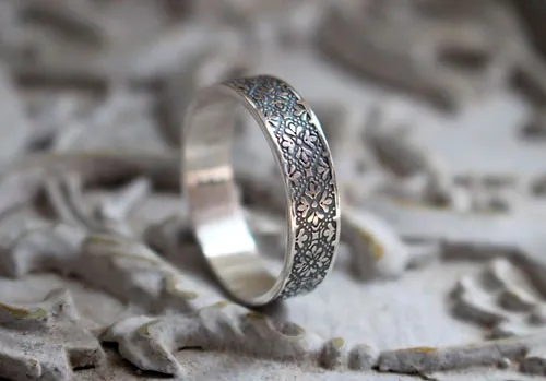 Esmée, bague fleurs médiévales en argent