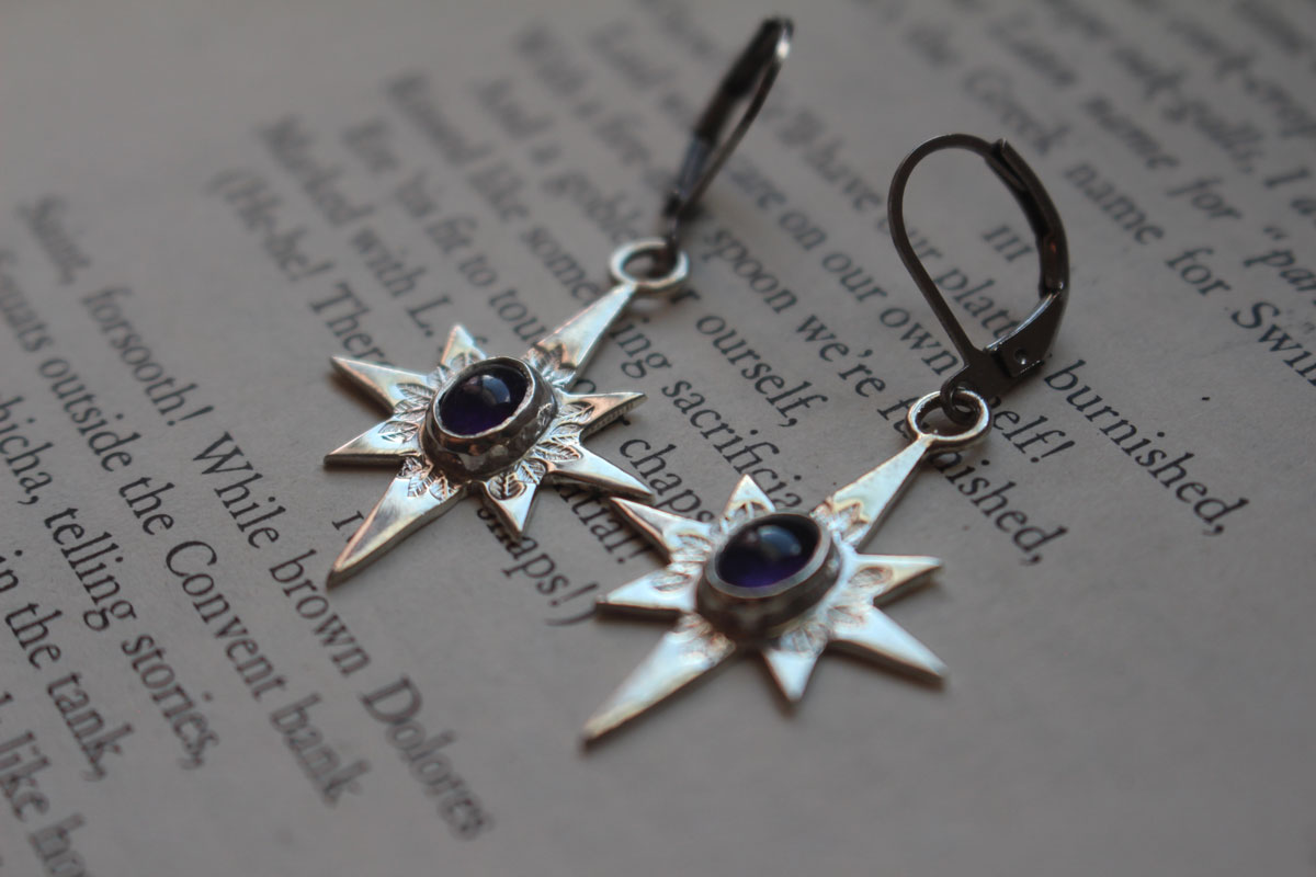Étoile du Nord, boucles d’oreilles étoile du berger en argent et améthyste