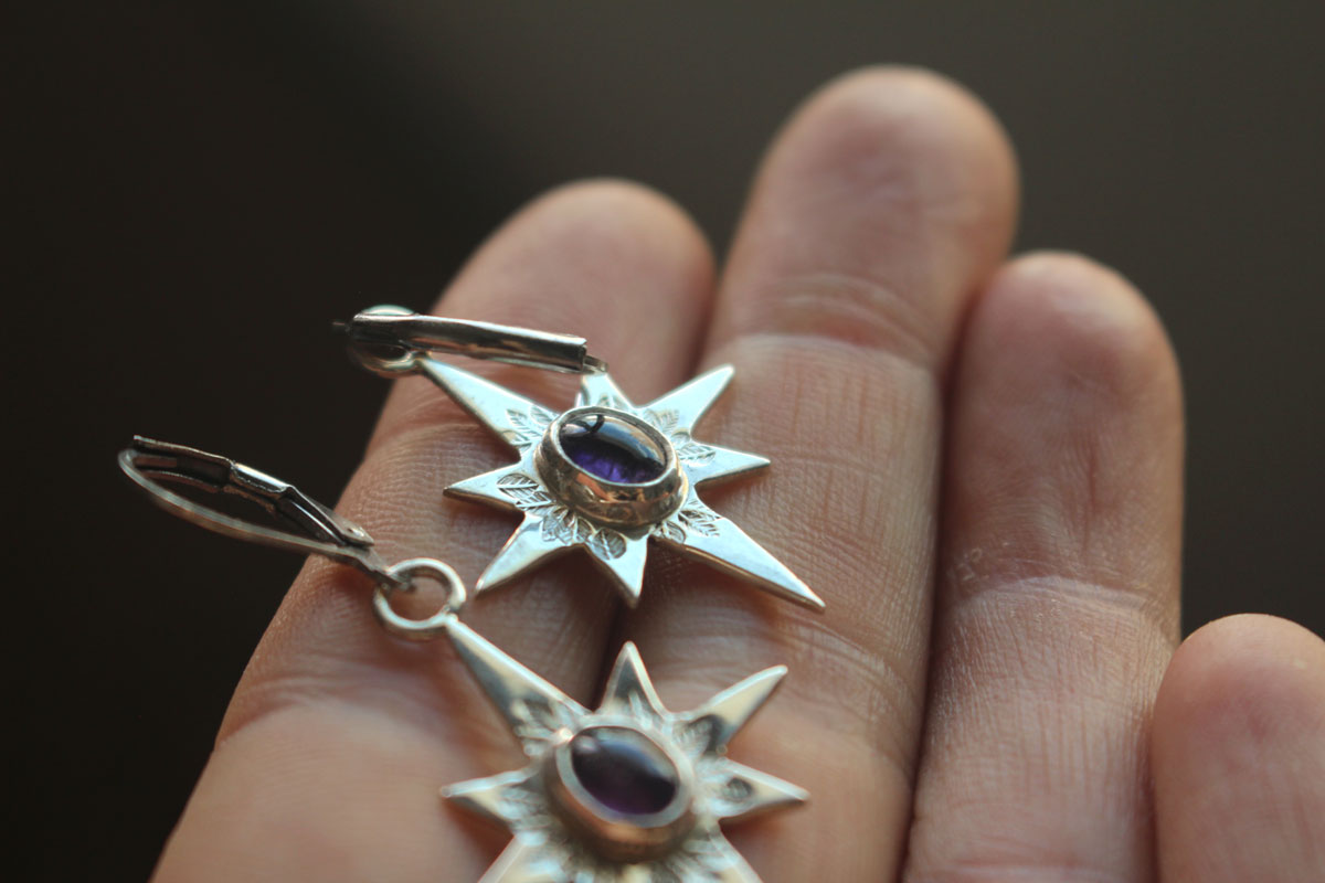 Étoile du Nord, boucles d’oreilles étoile du berger en argent et améthyste