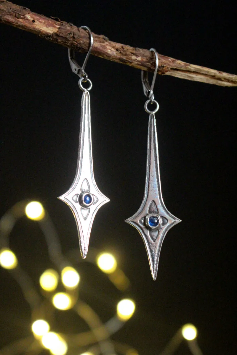 Étoile guerrière, boucles d’oreilles épée céleste en argent et zircon bleu