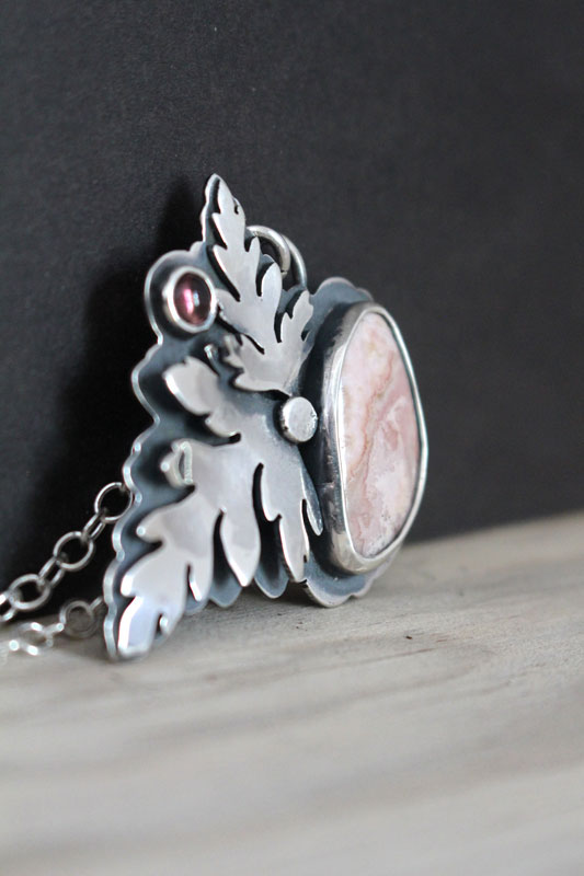 Effloraison, collier botanique en argent, tourmaline rose et rhodochrosite