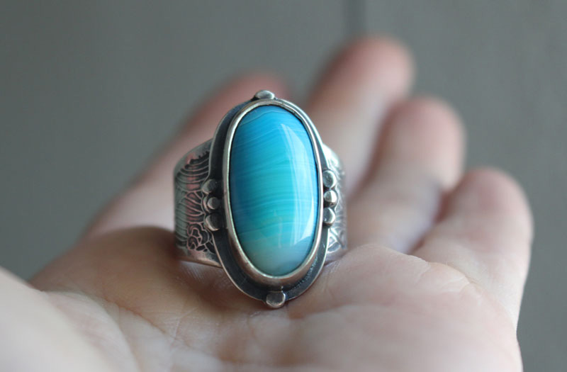 Entre le ciel et la mer, bague nautique en argent et agate bleue