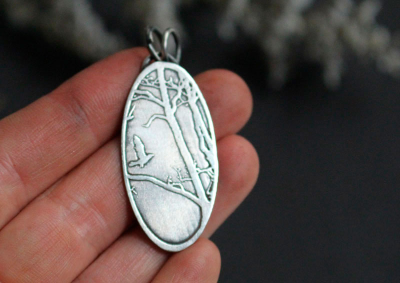 Espérance, pendentif oiseau dans la forêt en argent