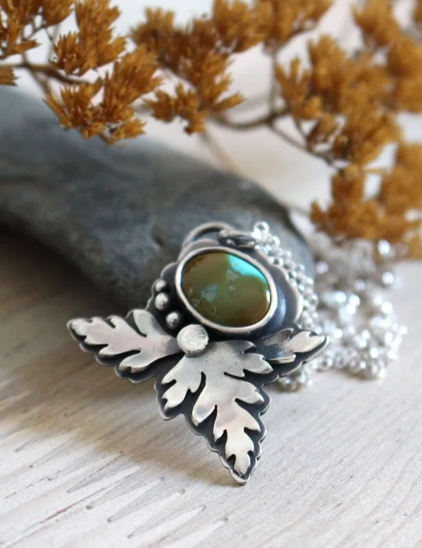 Feuille d’écorce, collier botanique en argent et turquoise
