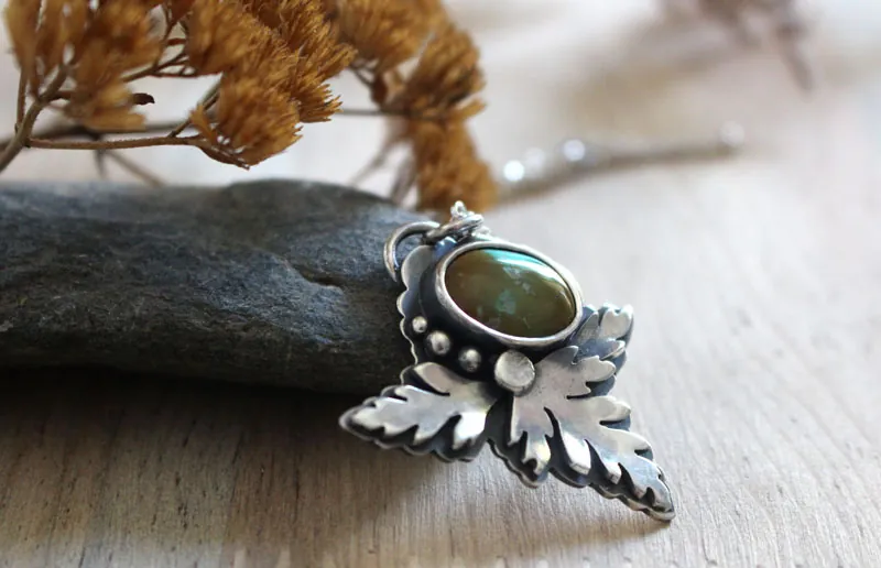 Feuille d’écorce, collier botanique en argent et turquoise