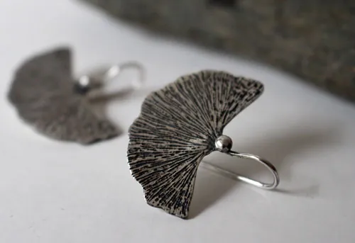 Feuille de Ginkgo, boucles d’oreilles plante médicinale en argent