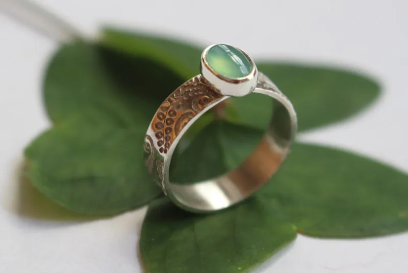 Filicophyta, bague fougère en argent et chrysoprase