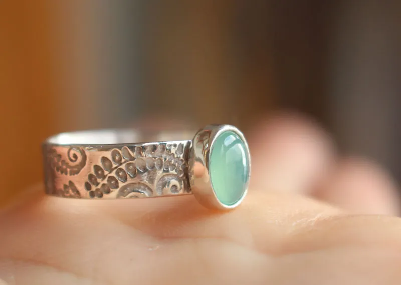 Filicophyta, bague fougère en argent et chrysoprase