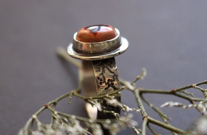Fleur de cerisier rouge, bague cerise japonaise en argent et opale de feu
