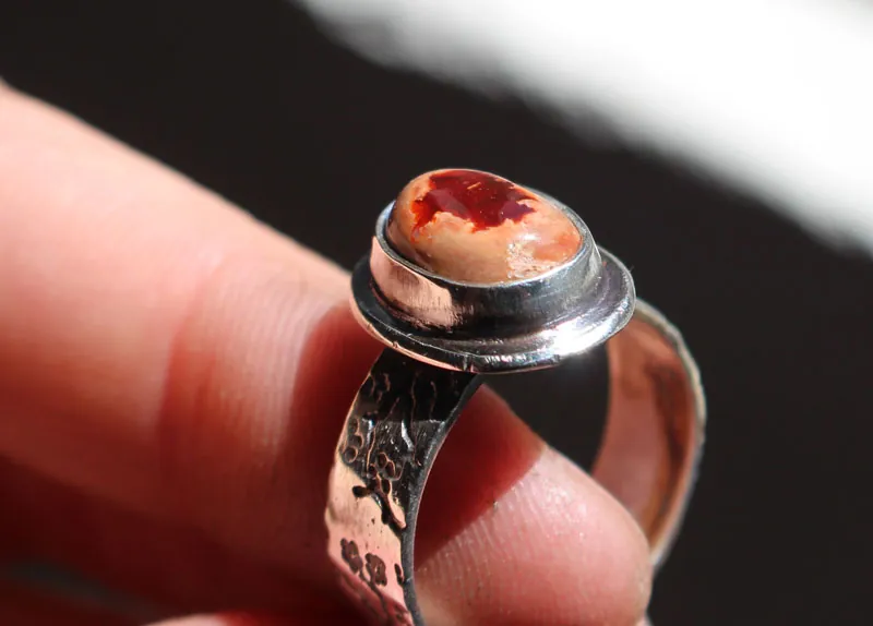 Fleur de cerisier rouge, bague cerise japonaise en argent et opale de feu