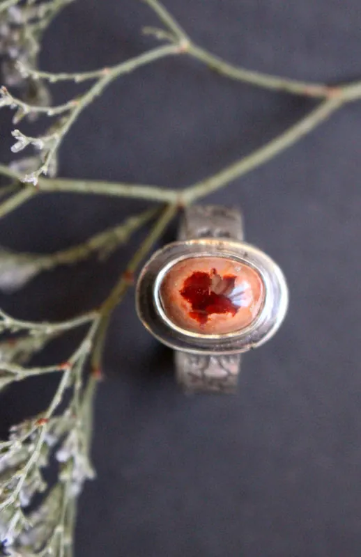 Fleur de cerisier rouge, bague cerise japonaise en argent et opale de feu