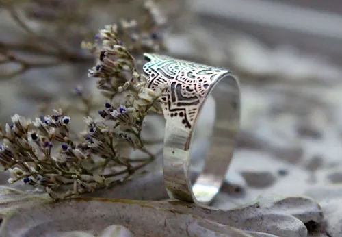 Fleur de l’âme, bague mandala floral en argent