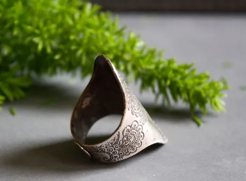 Fleur de la sagesse, bague cachemire goutte indienne en argent