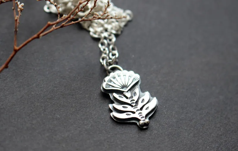 Fleurir, collier fleur de scaevola en argent