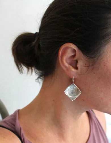 Fossile, boucles d’oreilles Ammonite en argent