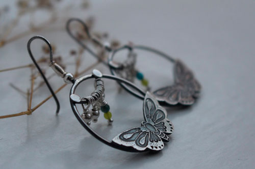 Farandole, boucles d’oreilles papillon en argent et amazonite