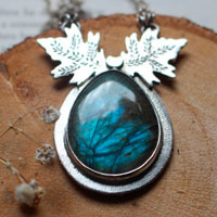 Feuilles de glace, collier feuilles en argent et labradorite