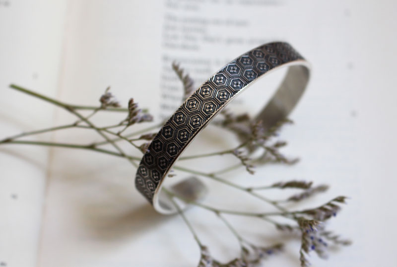 Fleur de châtaigne, bracelet motif traditionnel japonais en argent