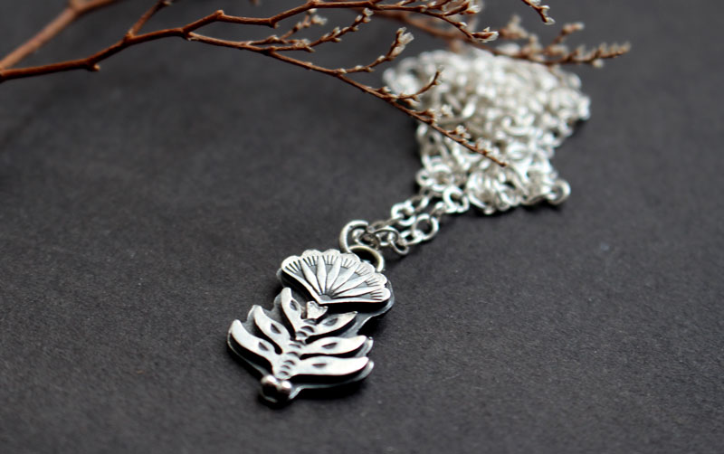 Fleurir, collier fleur de scaevola en argent