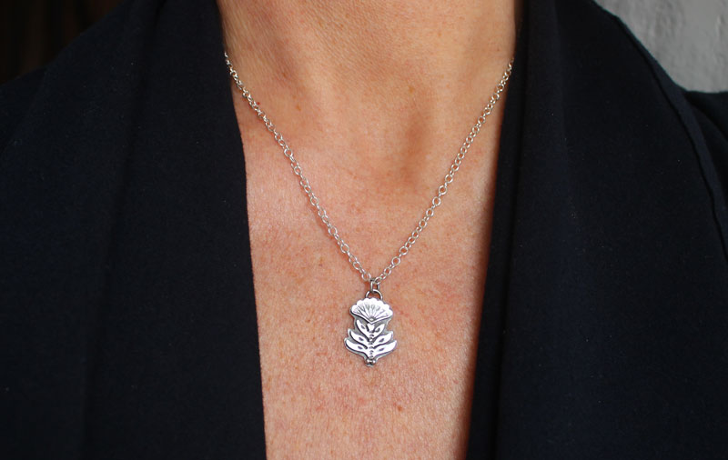 Fleurir, collier fleur de scaevola en argent