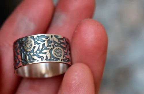 Grenade, bague fruit d’abondonce en argent