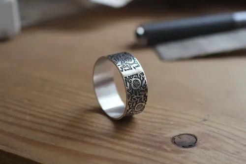 Grenade, bague fruit d’abondonce en argent