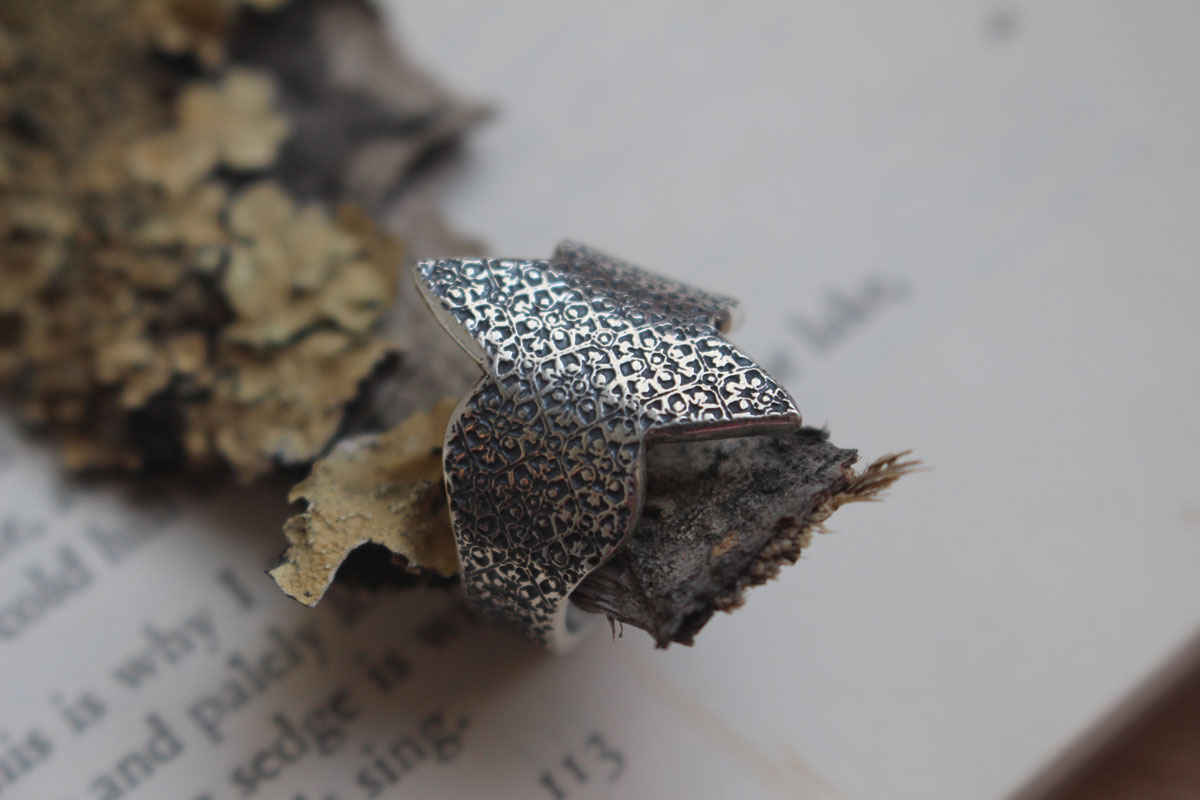 Guide, bague mosaïque en forme de marquise en argent