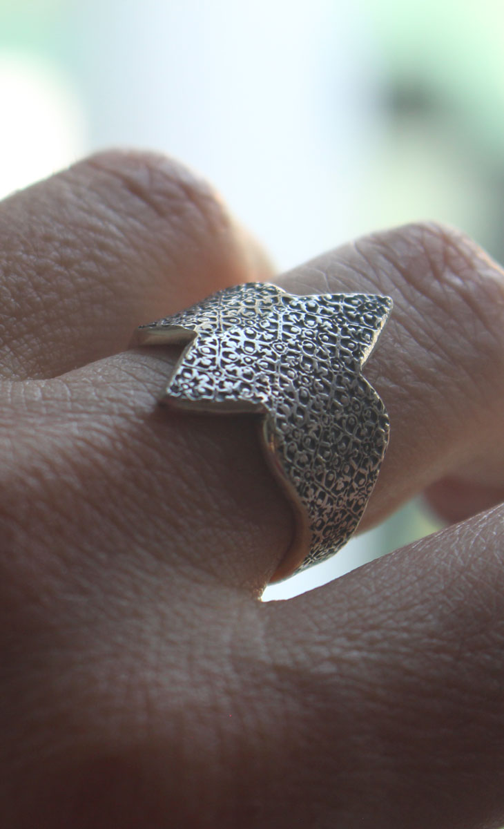 Guide, bague mosaïque en forme de marquise en argent