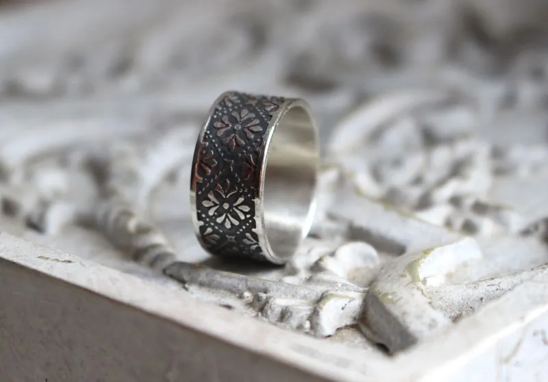 Helorian, bague fleur médiévale en argent