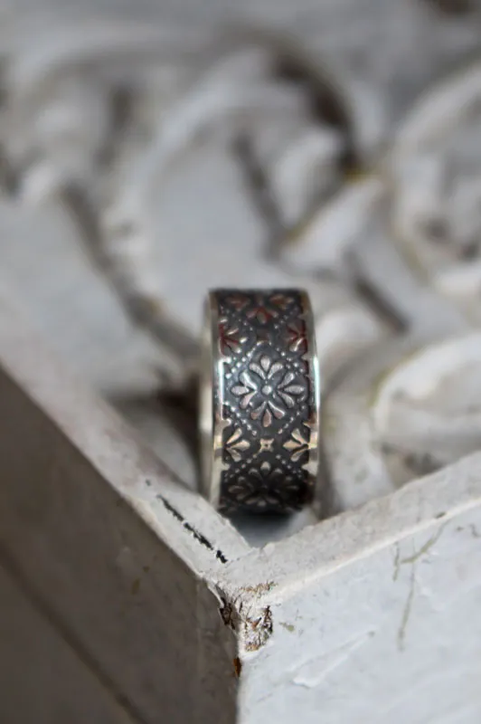 Helorian, bague fleur médiévale en argent