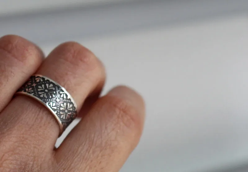 Helorian, bague fleur médiévale en argent