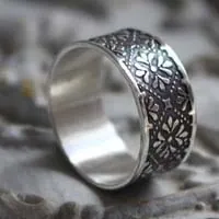Helorian, bague fleur médiévale en argent