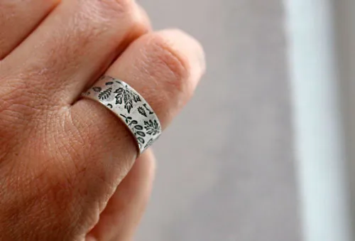Herbier de feuilles des bois, bague empreinte de la nature en argent
