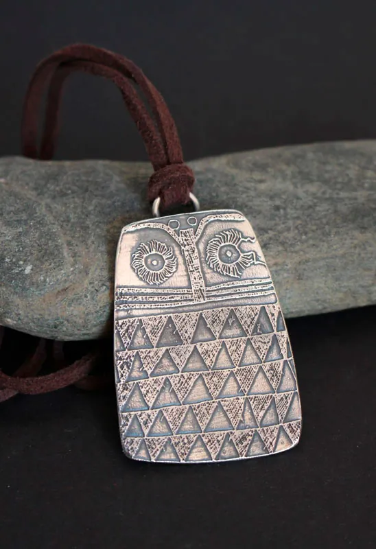 Hibou néolithique, collier oiseau de l’âge du Cuivre en argent