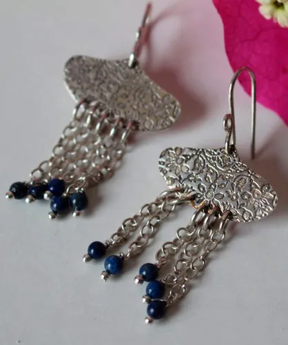 Huyana, boucles d’oreilles pluie amérindienne en argent et lapis-lazuli