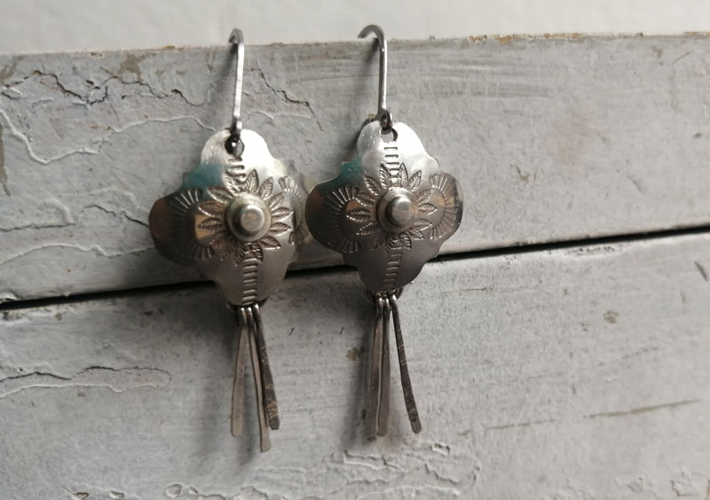 Halo, boucles d’oreilles étoile baroque en argent