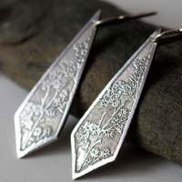 Haruna, boucles d’oreilles branches fleuries japonaises en argent
