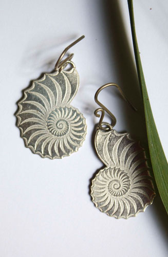 Hélix, boucles d’oreilles escargot nautilus en argent