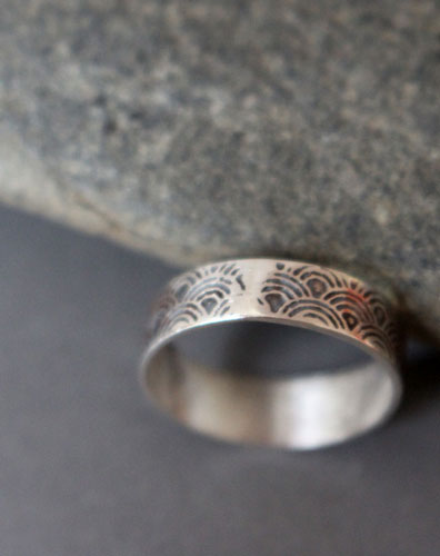 Hitomi petite, bague vagues japonaises en argent