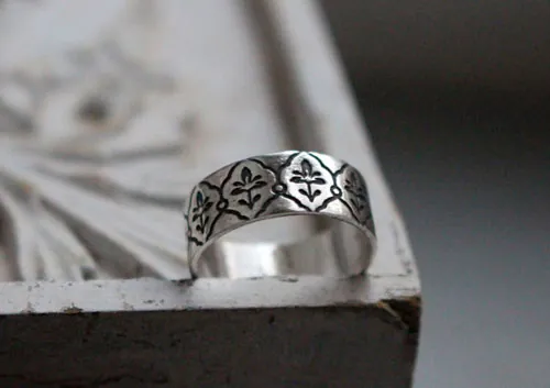 Iris, bague fleur art nouveau en argent