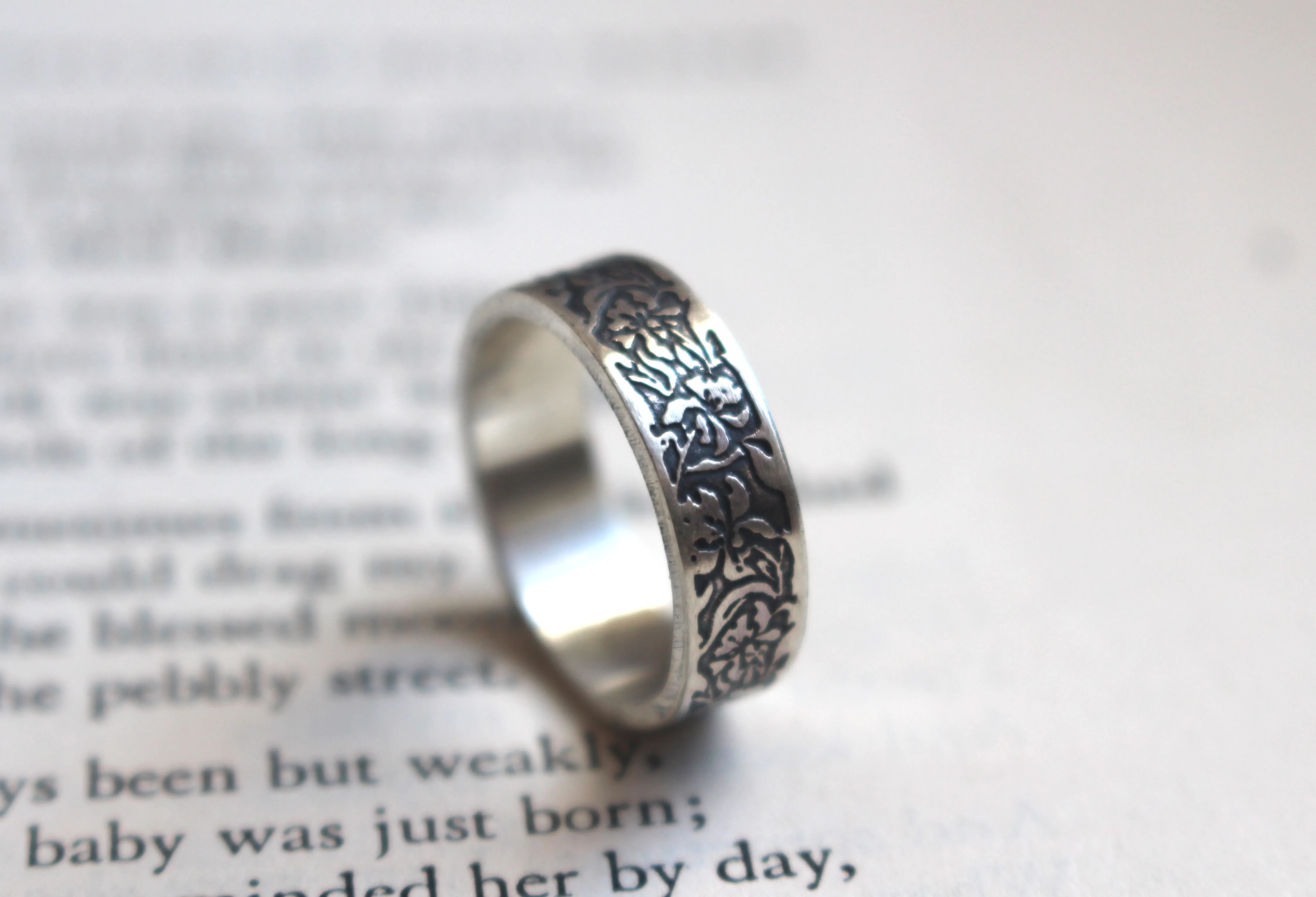Iris, bague fleur en argent