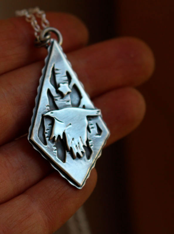 Instinct, collier corbeau en argent