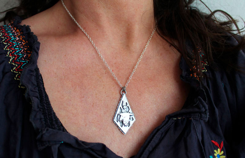 Instinct, collier corbeau en argent