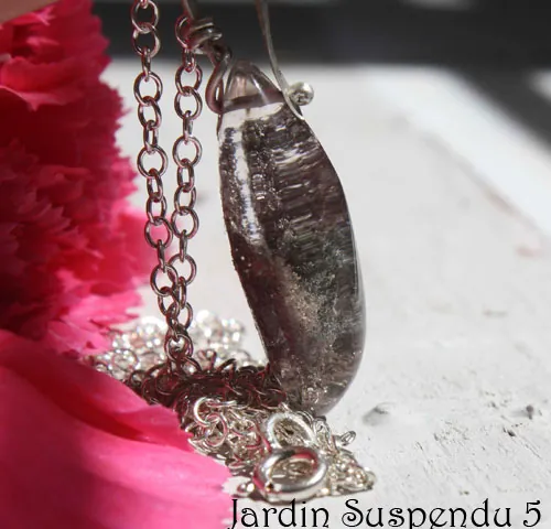 Jardin suspendu, collier mystère de Babylone en argent et quartz fantôme