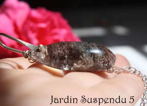 Jardin suspendu, collier mystère de Babylone en argent et quartz fantôme