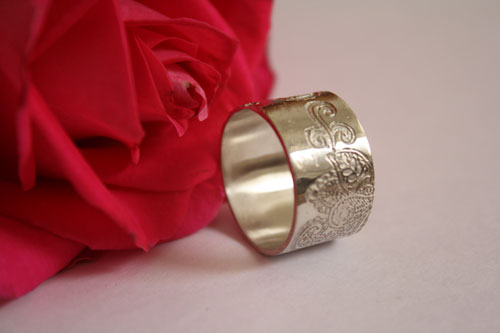 Jasmin d&rsquo;hiver, bague fleur indienne, motif cachemire en argent