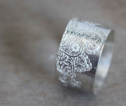 Jasmin d&rsquo;hiver, bague fleur indienne, motif cachemire en argent