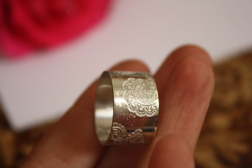 Jasmin d&rsquo;hiver, bague fleur indienne, motif cachemire en argent