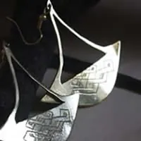 Katanga, boucles d’oreilles hache tribale africaine en laiton